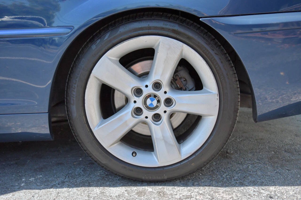 Used 2006 BMW 325Ci Convertible RWD image 15