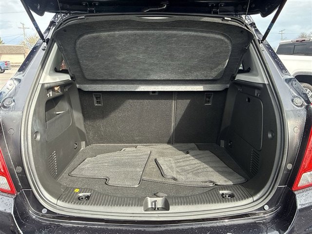 Certified 2022 Chevrolet Trax LT w/ LT Convenience Package image 27