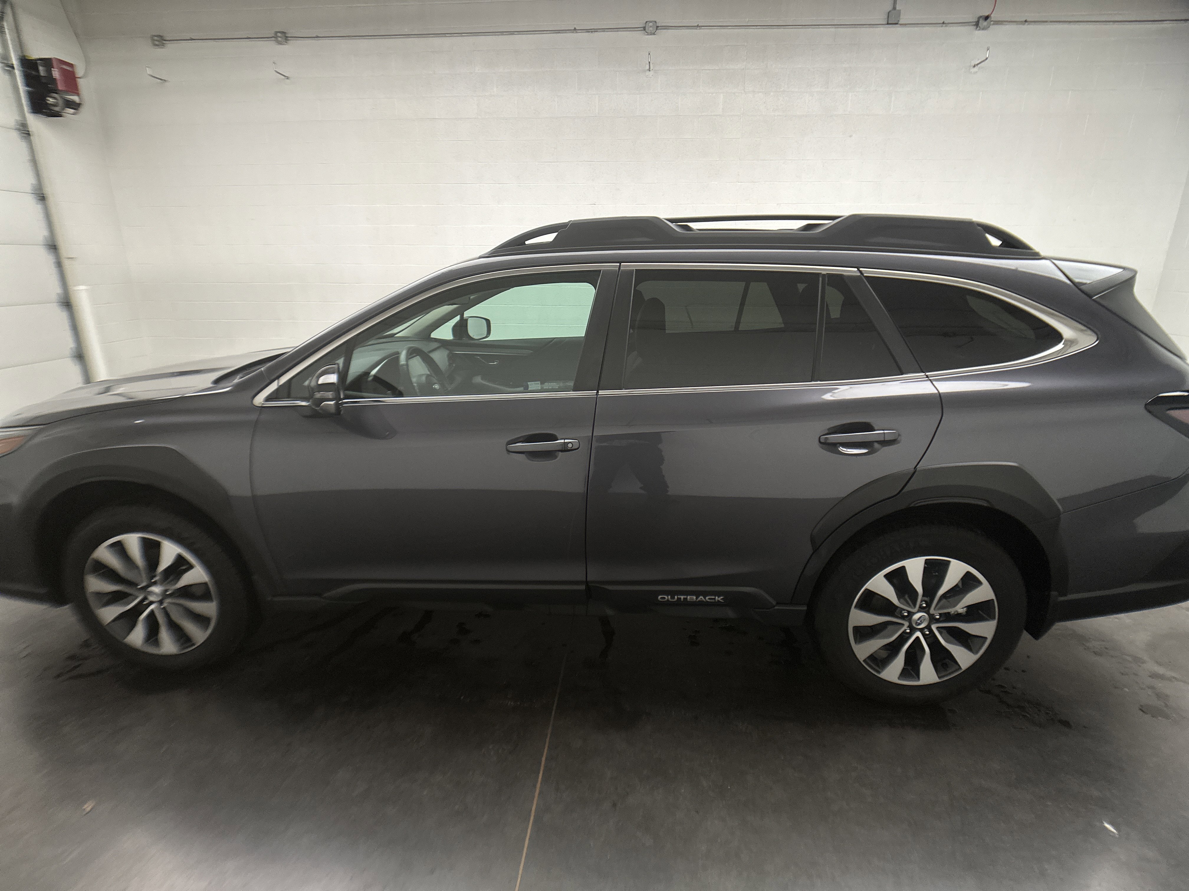 Used 2024 Subaru Outback Limited image 5