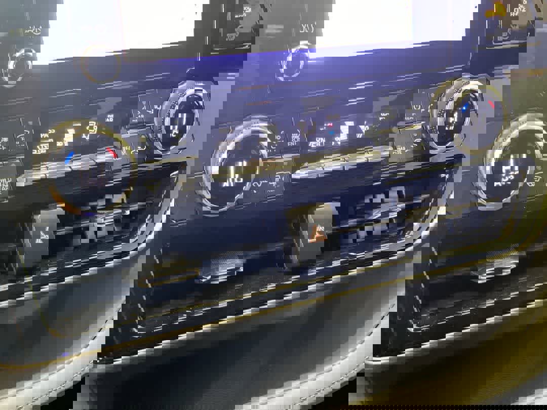 Used 2023 Toyota Highlander L image 20