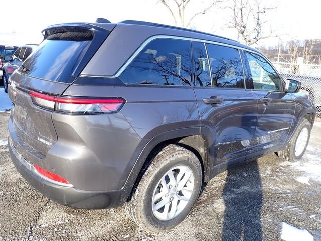 New 2025 Jeep Grand Cherokee Laredo X w/ Luxury Tech Group I image 7