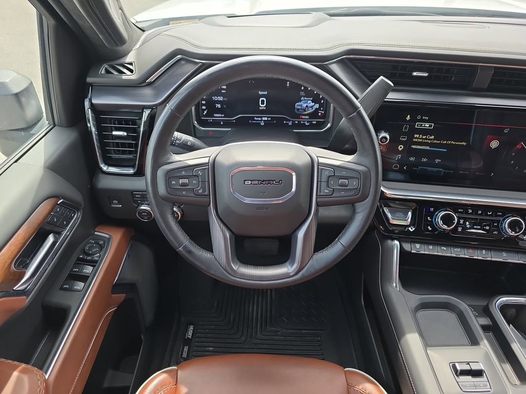 Used 2025 GMC Sierra 2500 Denali Ultimate image 15