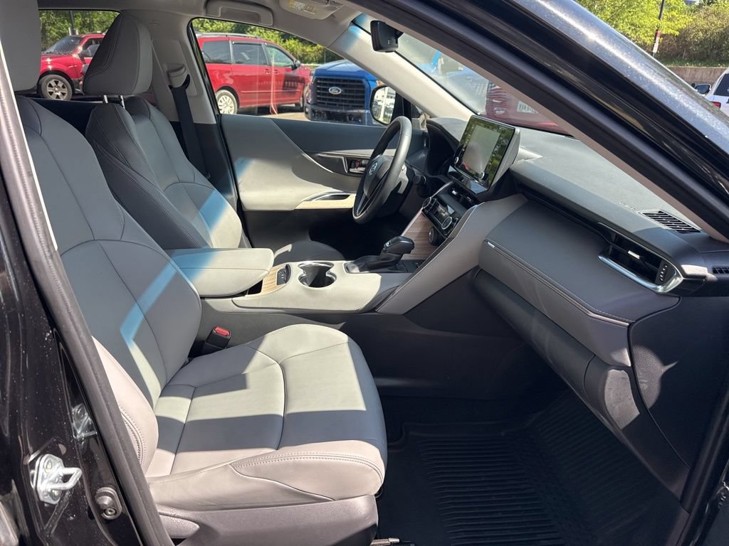 Certified 2022 Toyota Venza XLE AWD/4WD image 33