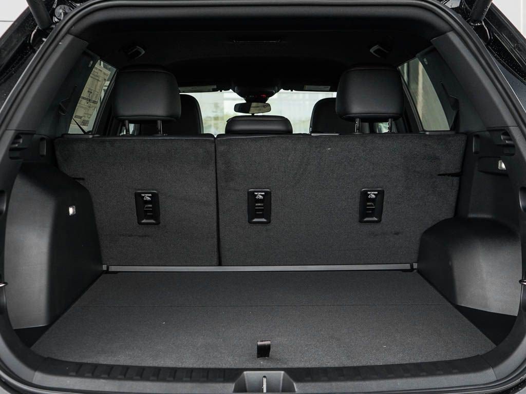 New 2027 Chevrolet Equinox RS AWD/4WD image 8