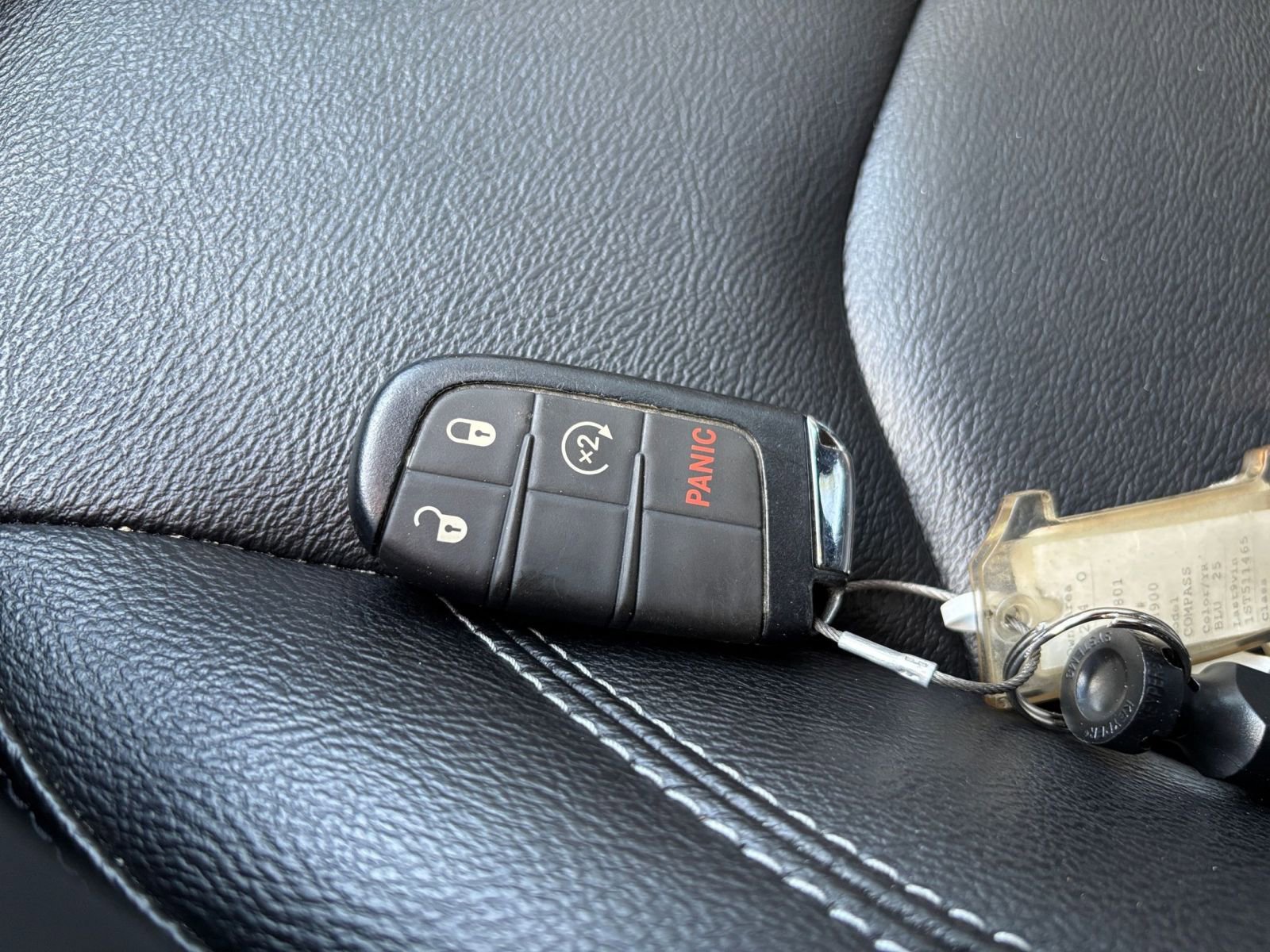 Used 2025 Jeep Compass Limited AWD/4WD image 21