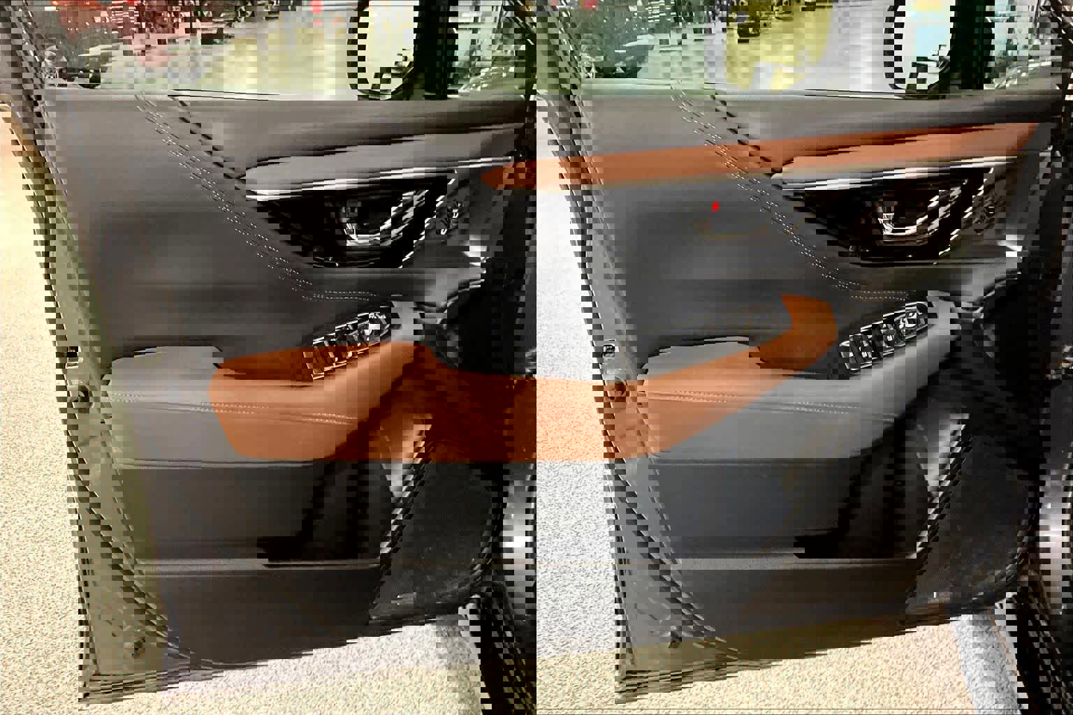 Used 2022 Subaru Outback Touring XT w/ Popular Package #2 image 22