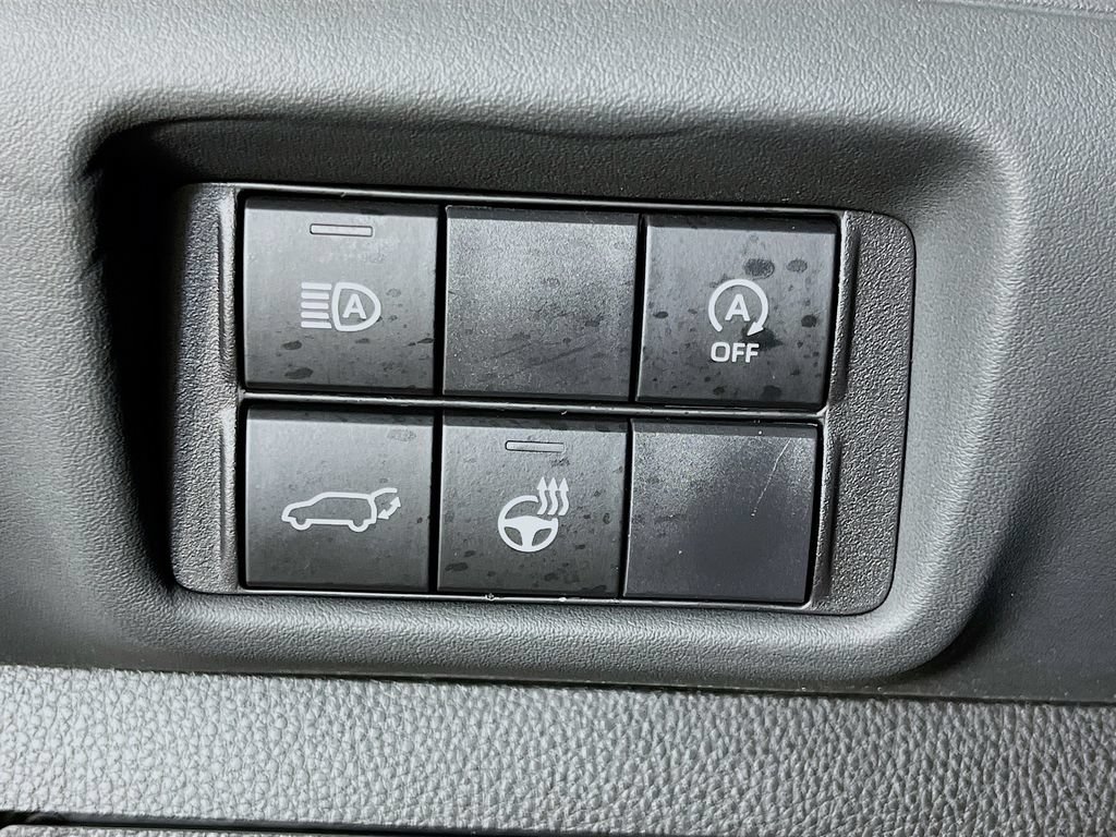 Used 2024 Toyota Highlander XSE AWD/4WD image 13