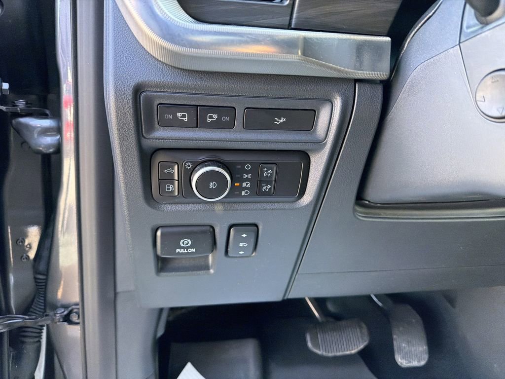 Used 2024 Ford F150 Lariat w/ FX4 Off-Road Package AWD/4WD image 17