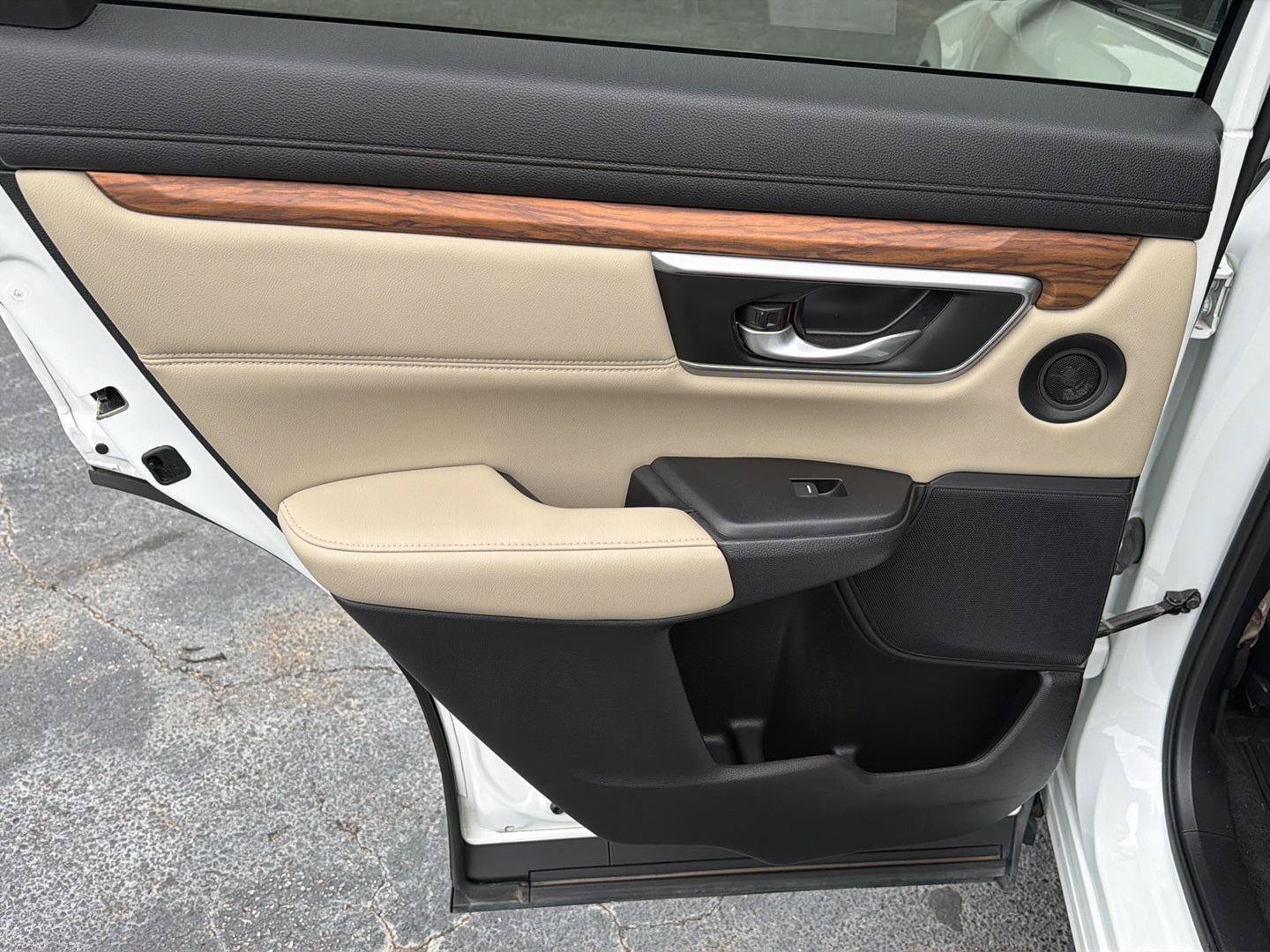 Used 2021 Honda CR-V EX-L image 17