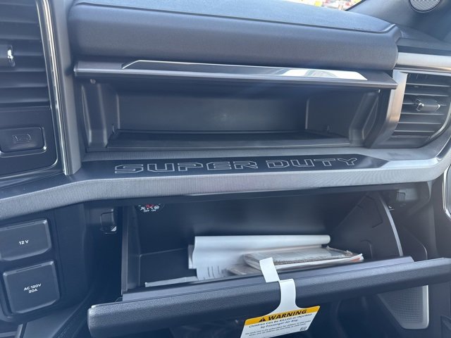 New 2026 Ford F350 Platinum image 50