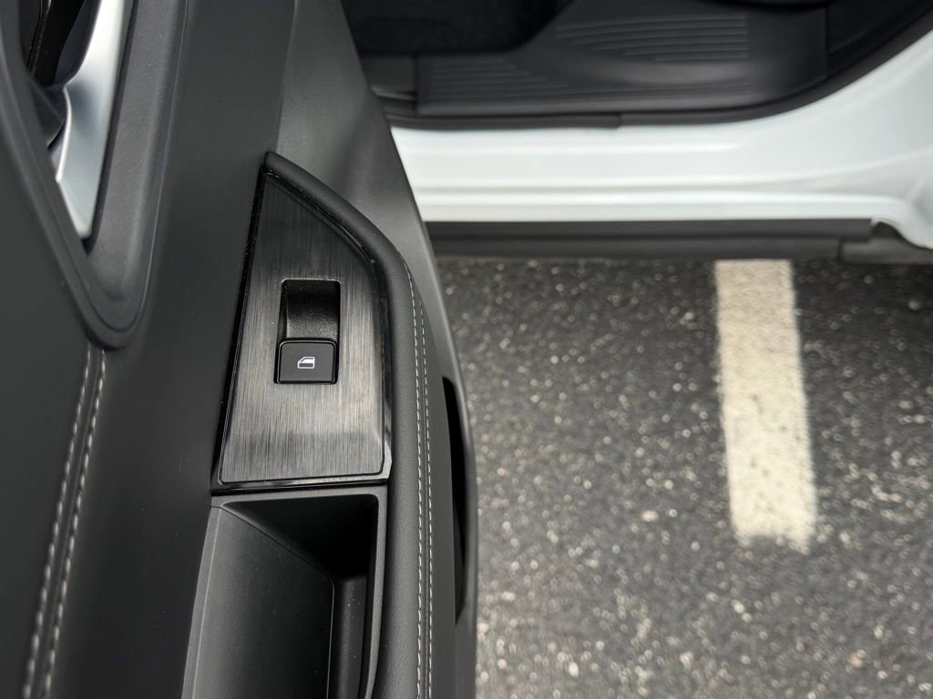 Used 2026 Nissan Rogue SV w/ SV Premium Package image 18