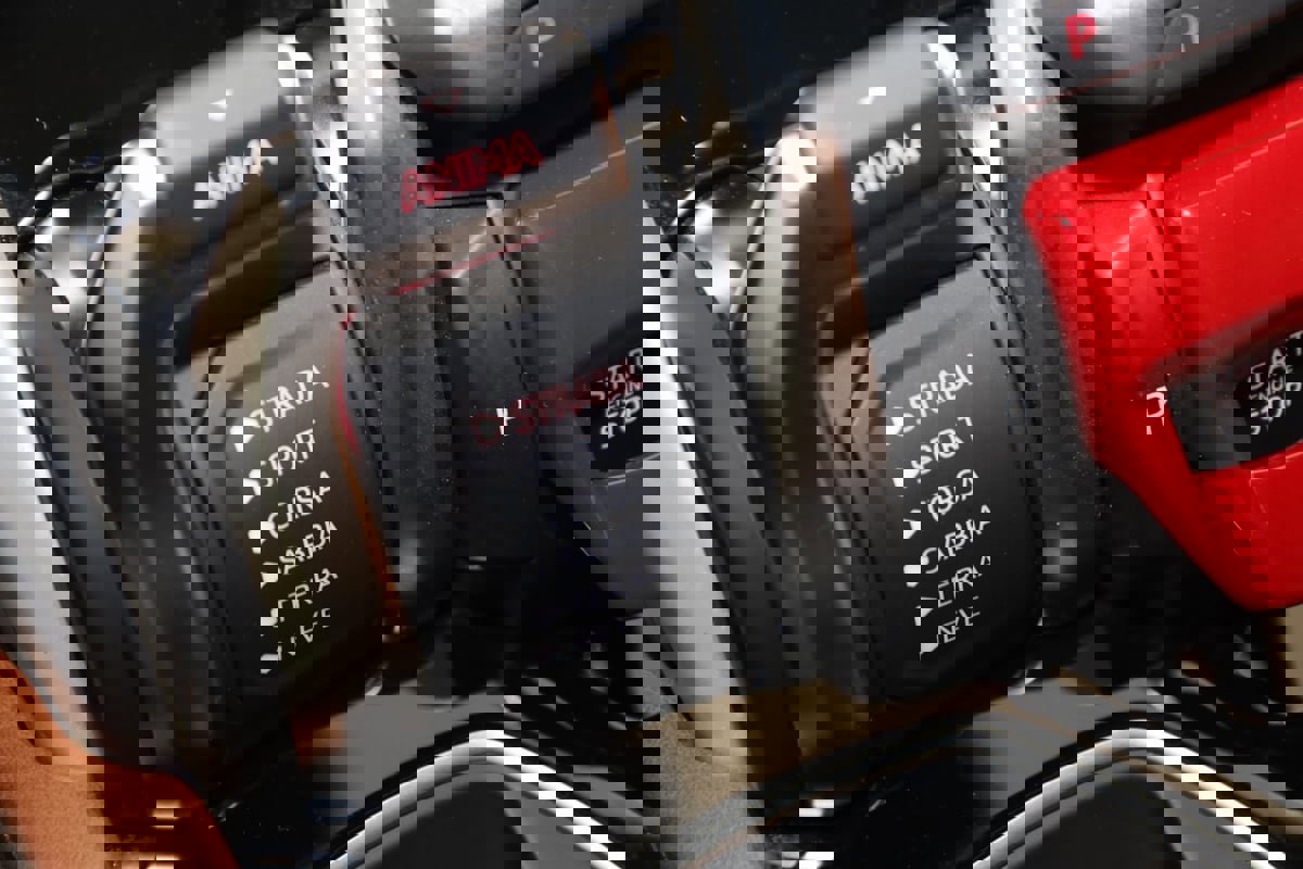 Used 2019 Lamborghini Urus image 47