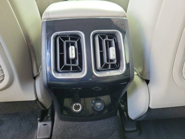 Used 2021 Kia Sorento SX image 18
