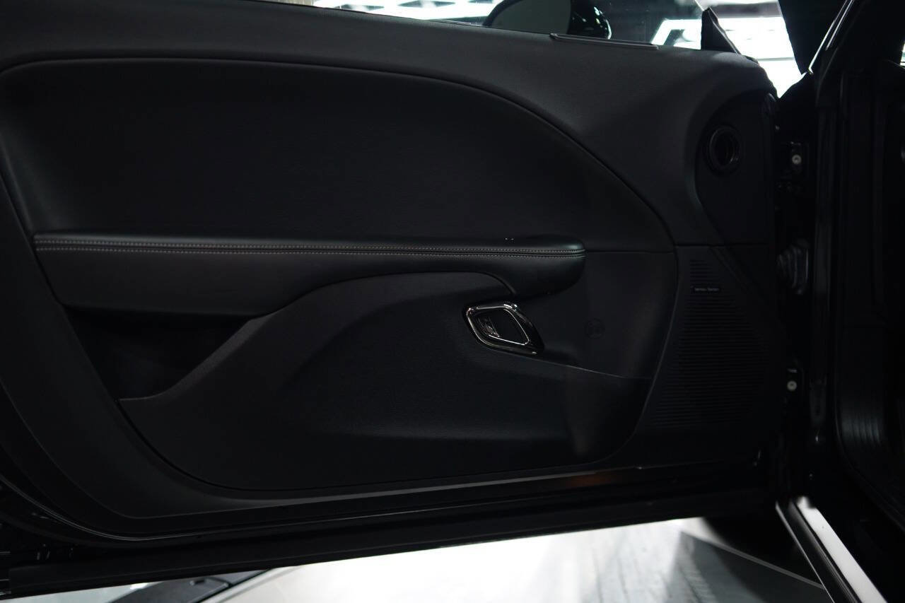 Used 2015 Dodge Challenger SRT Hellcat image 88