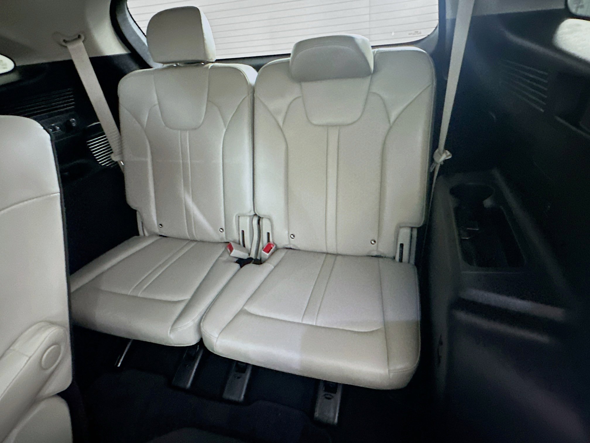 Used 2021 Kia Sorento EX FWD image 30