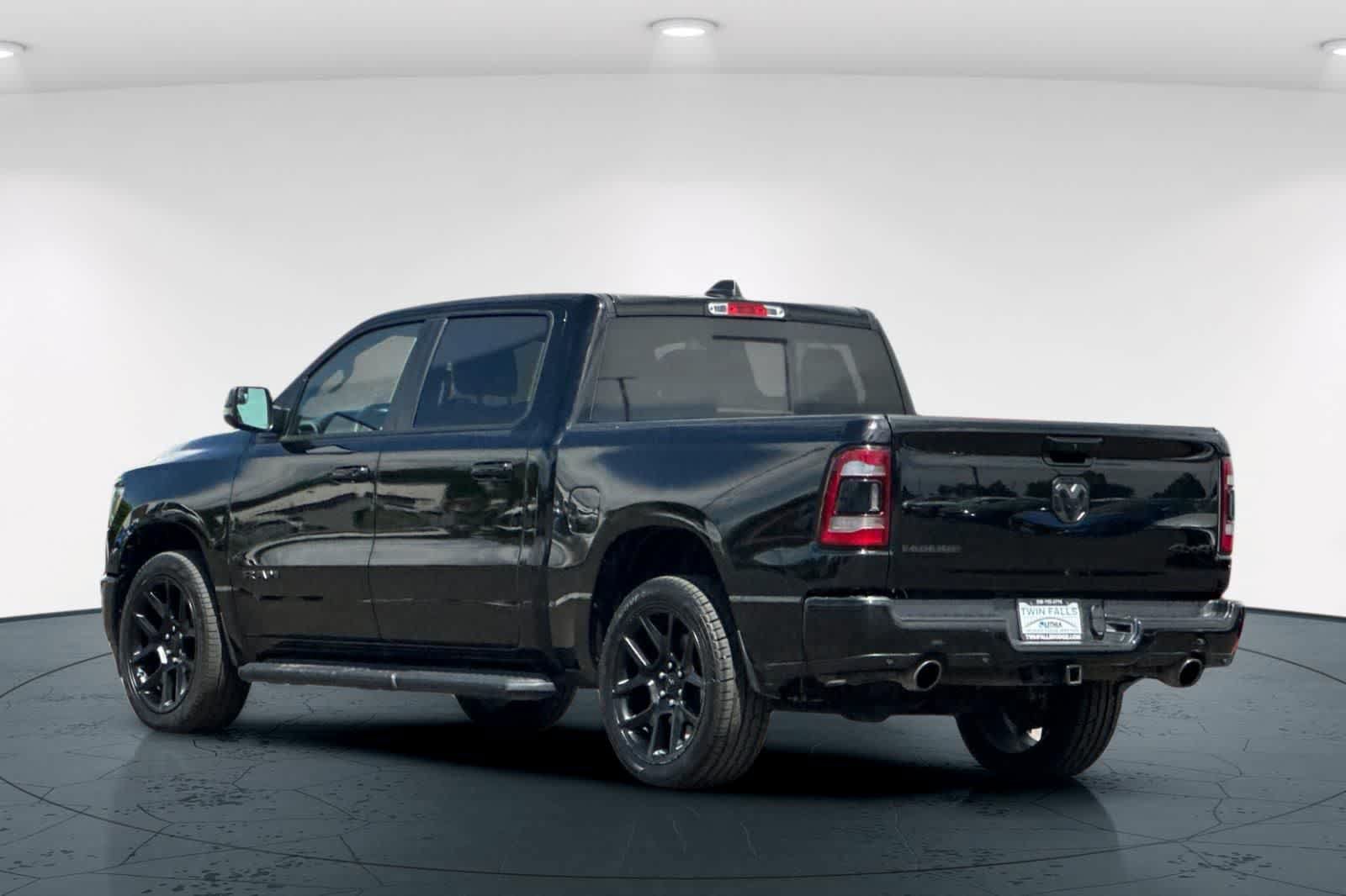 Used 2023 RAM 1500 Laramie AWD/4WD image 8