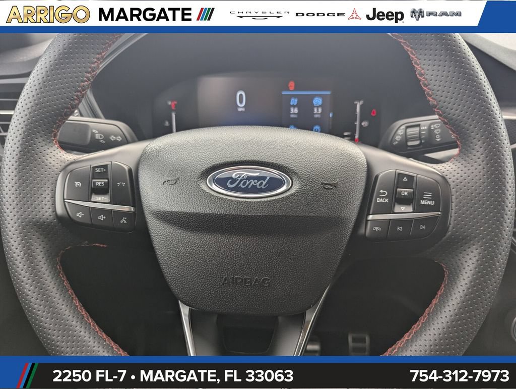 Used 2023 Ford Escape ST-Line FWD image 16