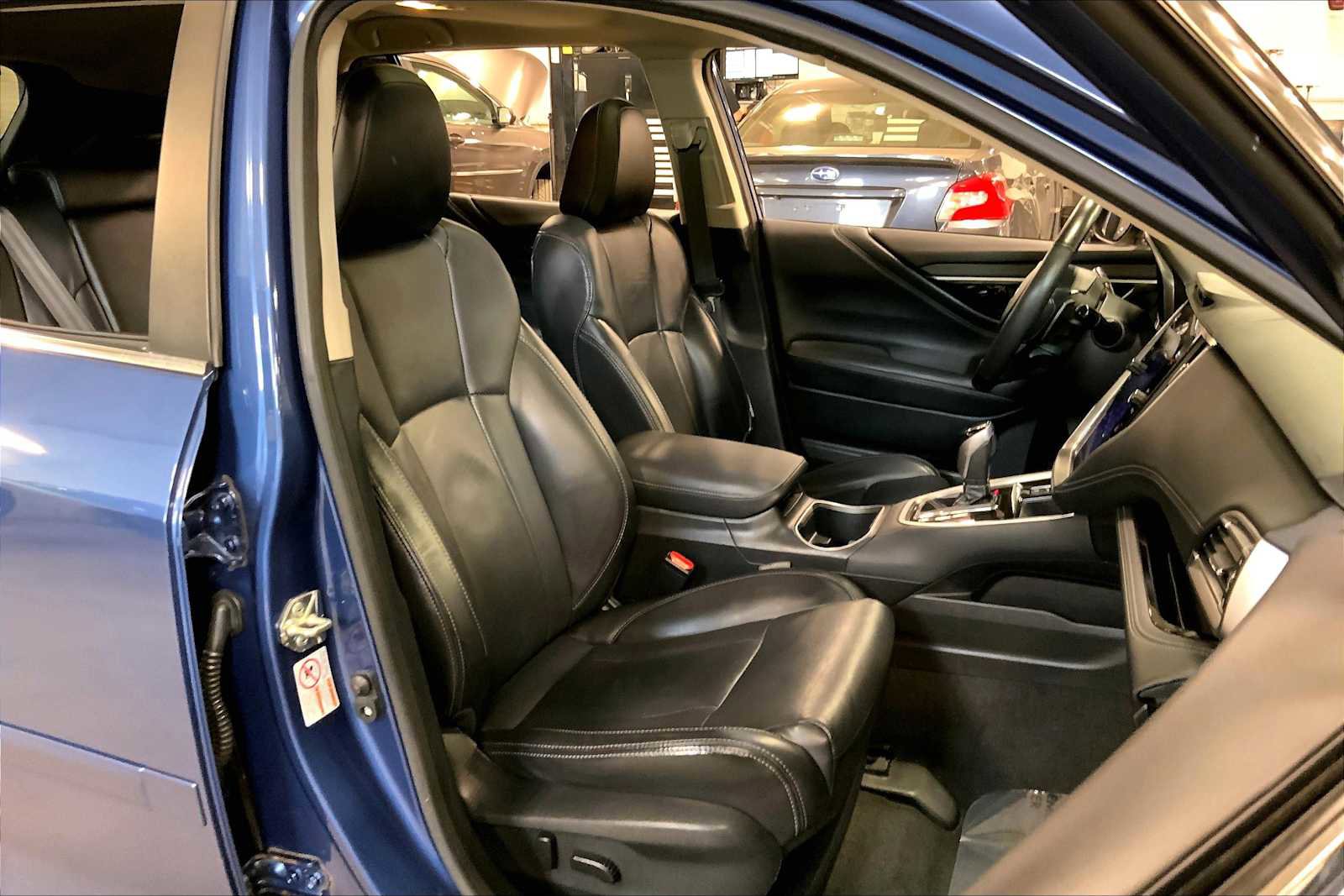 Used 2020 Subaru Outback Limited image 7