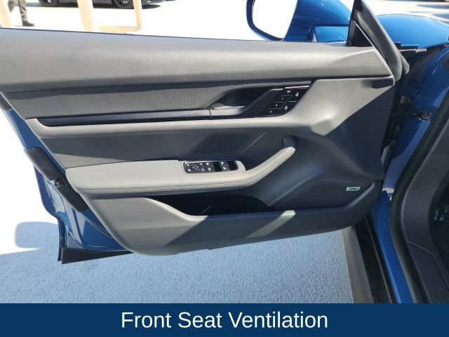 Used 2022 Porsche Taycan image 29