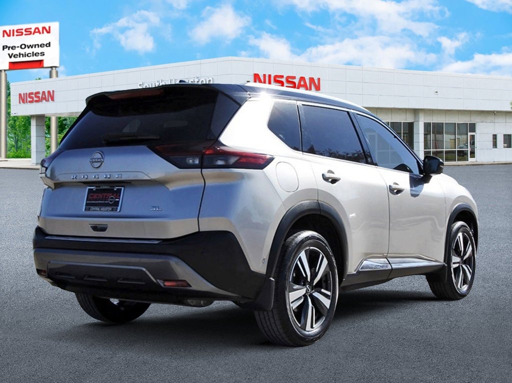 Used 2023 Nissan Rogue SL w/ SL Premium Package image 4