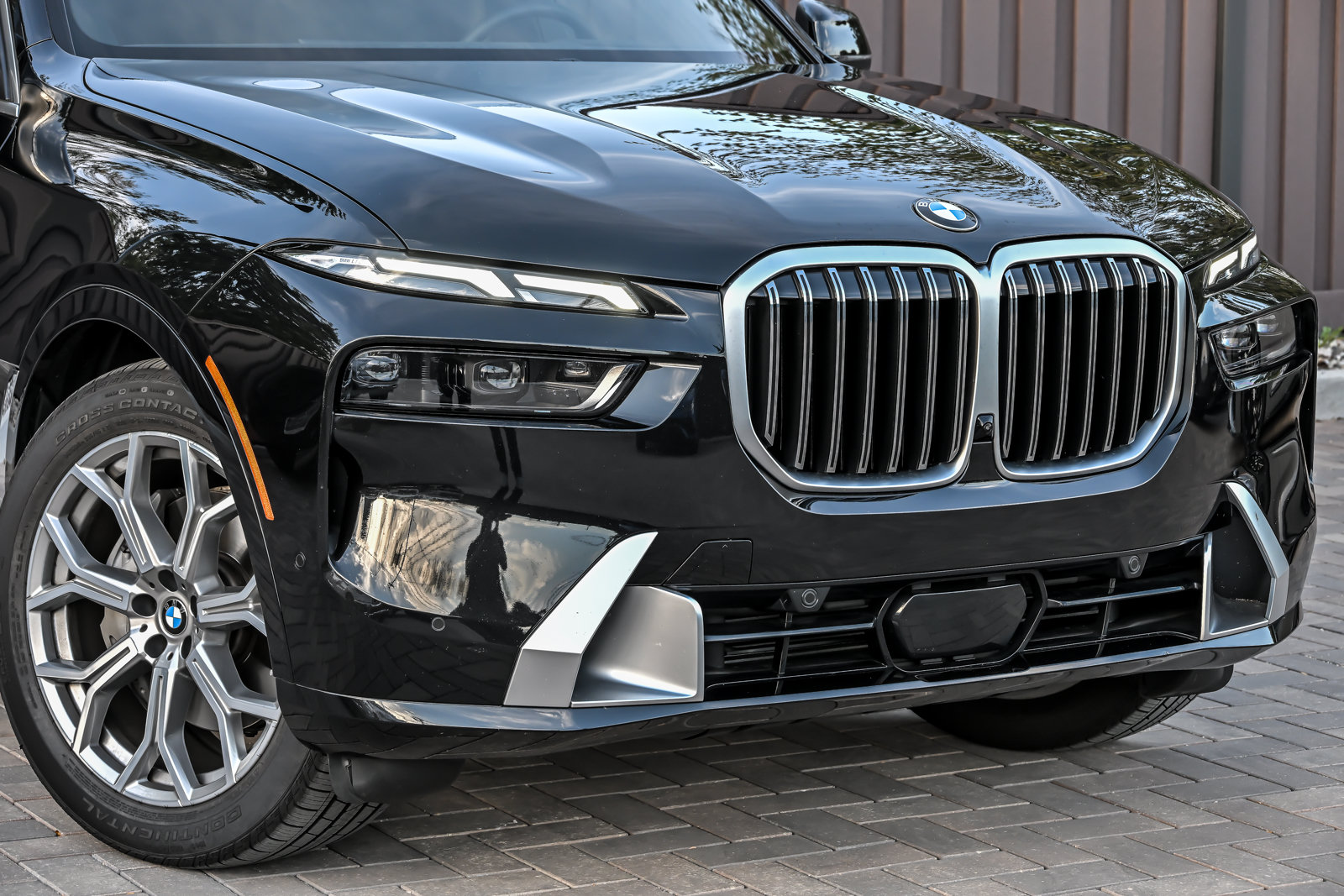 Used 2026 BMW X7 xDrive40i AWD/4WD image 2