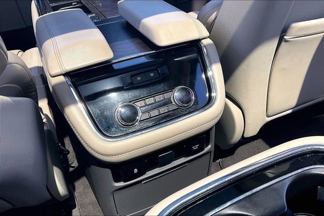 Used 2020 Lincoln Navigator Reserve w/ Equipment Group 208A Reserve AWD/4WD image 34