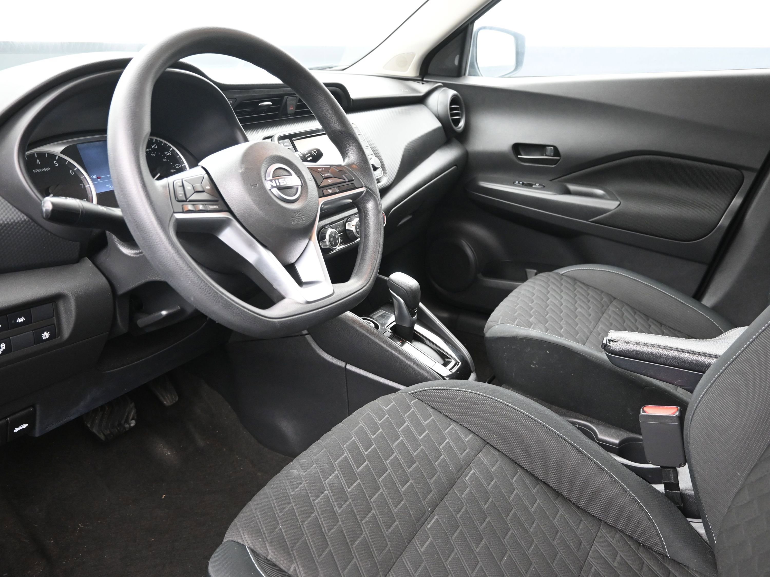 Used 2022 Nissan Kicks S w/ Interior Electronics Package FWD image 10