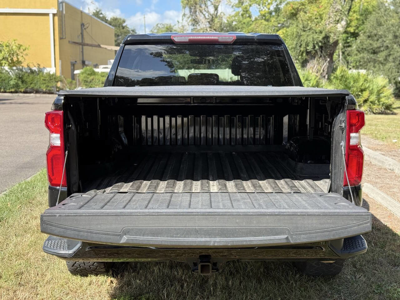 Used 2021 Chevrolet Silverado 1500 Custom image 22