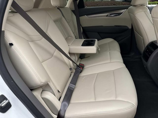 Used 2022 Cadillac XT5 Premium Luxury w/ Technology Package image 9