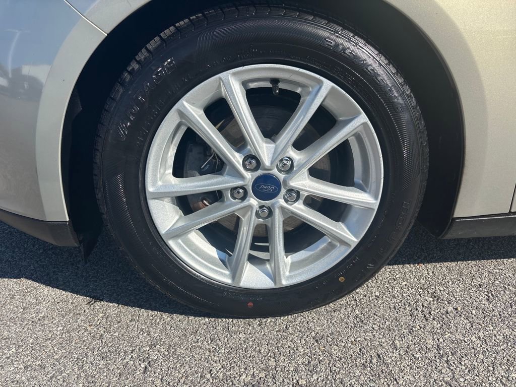 Used 2016 Ford Focus SE image 34