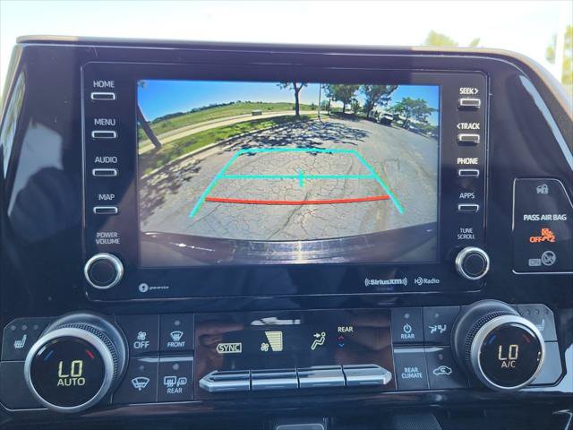 Certified 2020 Toyota Highlander XLE AWD/4WD image 29