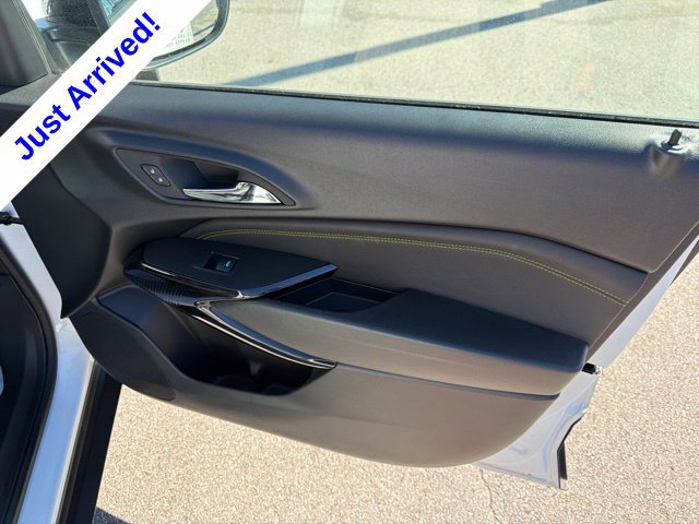 Used 2024 Chevrolet Trax ACTIV w/ Sunroof Package FWD image 22