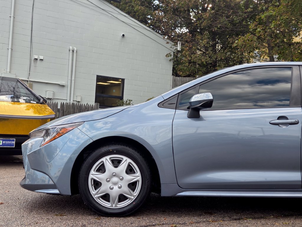 Used 2021 Toyota Corolla LE w/ Carpet Mat Package (TMS) FWD image 10