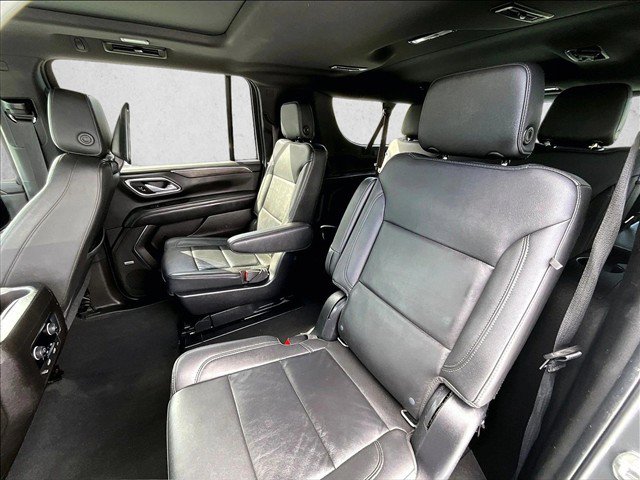 Used 2021 Chevrolet Suburban LT w/ Rear Media and Nav Package RWD image 28
