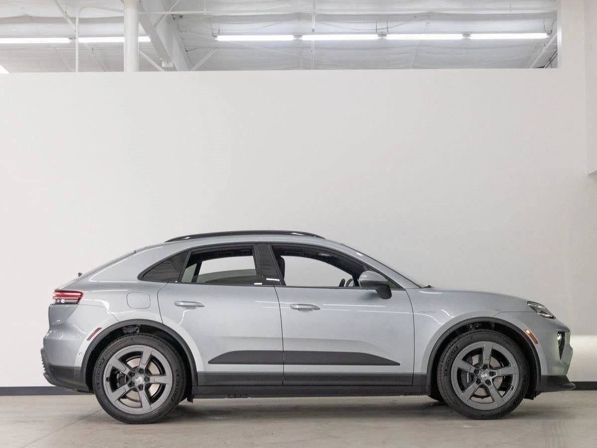 New 2025 Porsche Macan Electric image 99