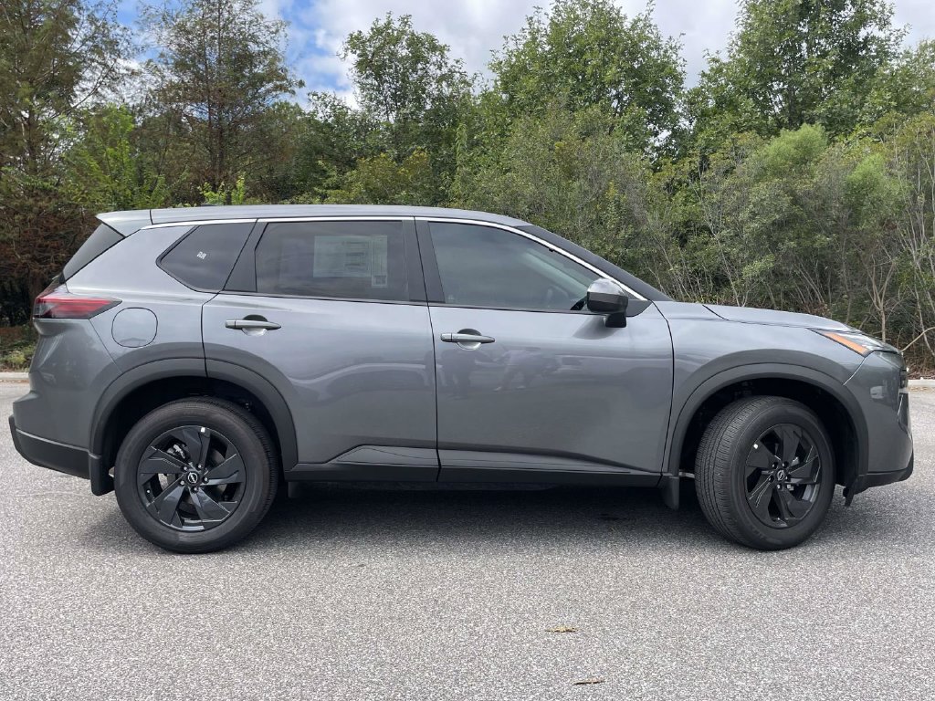 New 2026 Nissan Rogue SV w/ Cold Weather Package FWD image 2