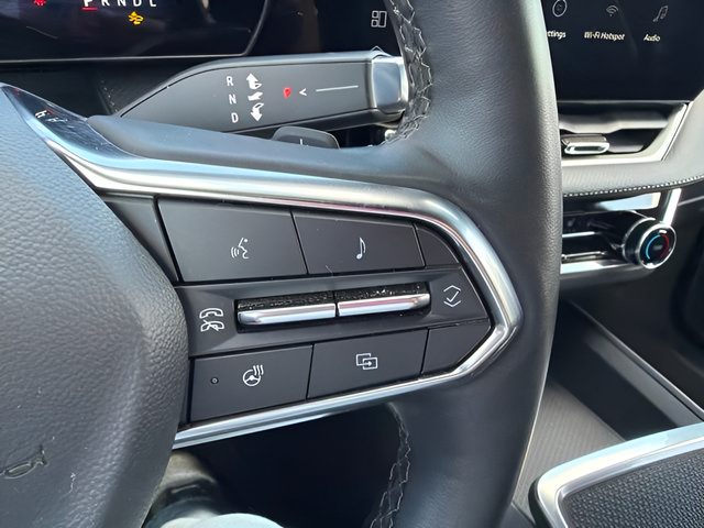 Certified 2025 Chevrolet Equinox LT AWD/4WD image 15