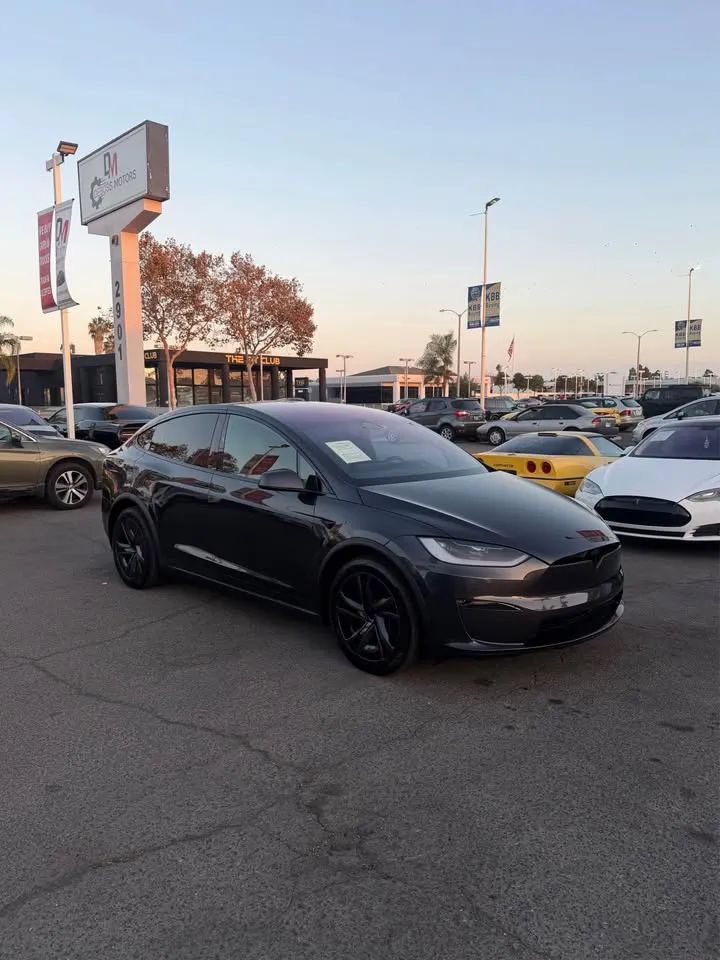 Used 2026 Tesla Model X AWD/4WD image 4