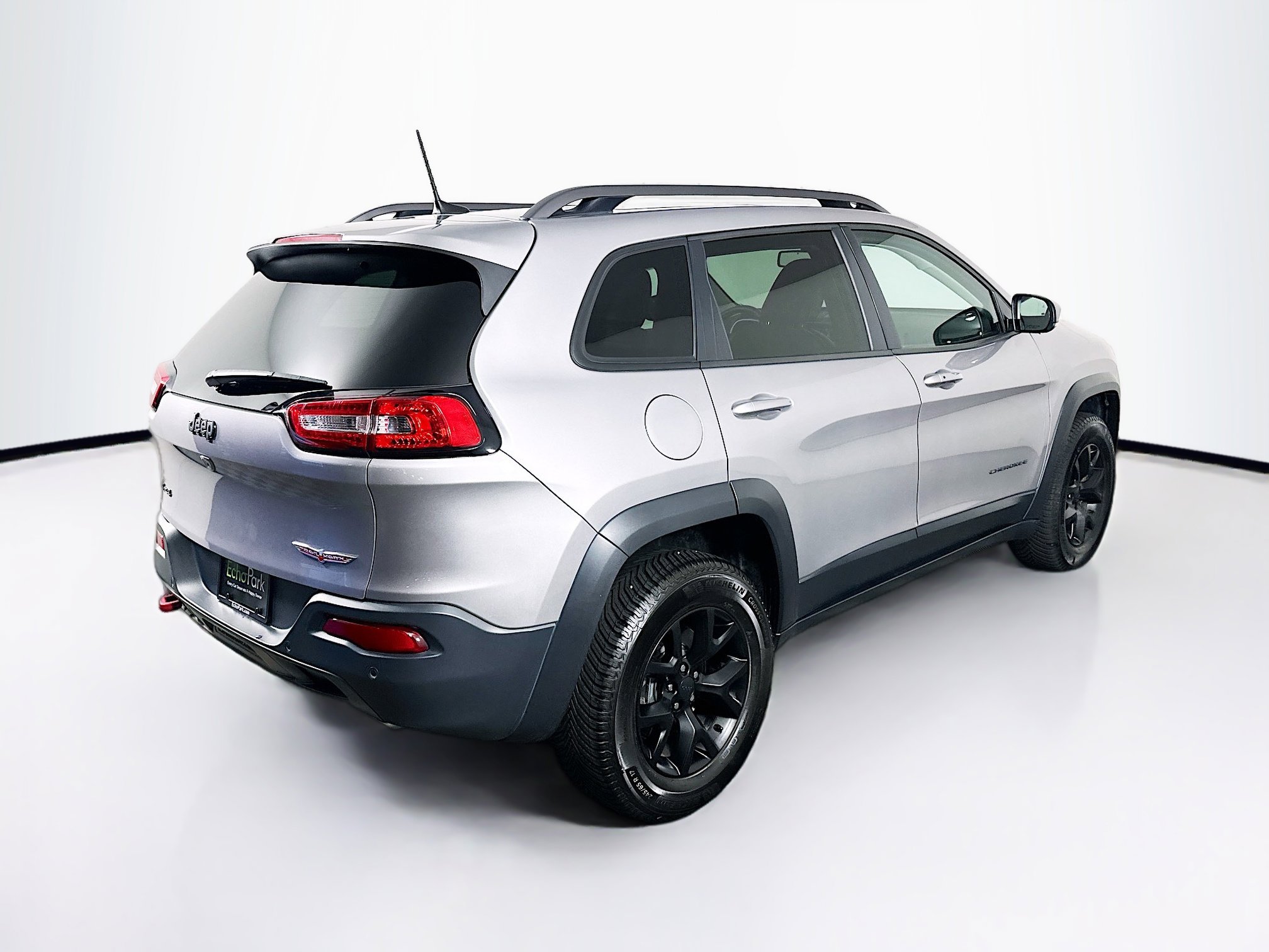 Used 2018 Jeep Cherokee Trailhawk w/ Quick Order Package 27L image 9