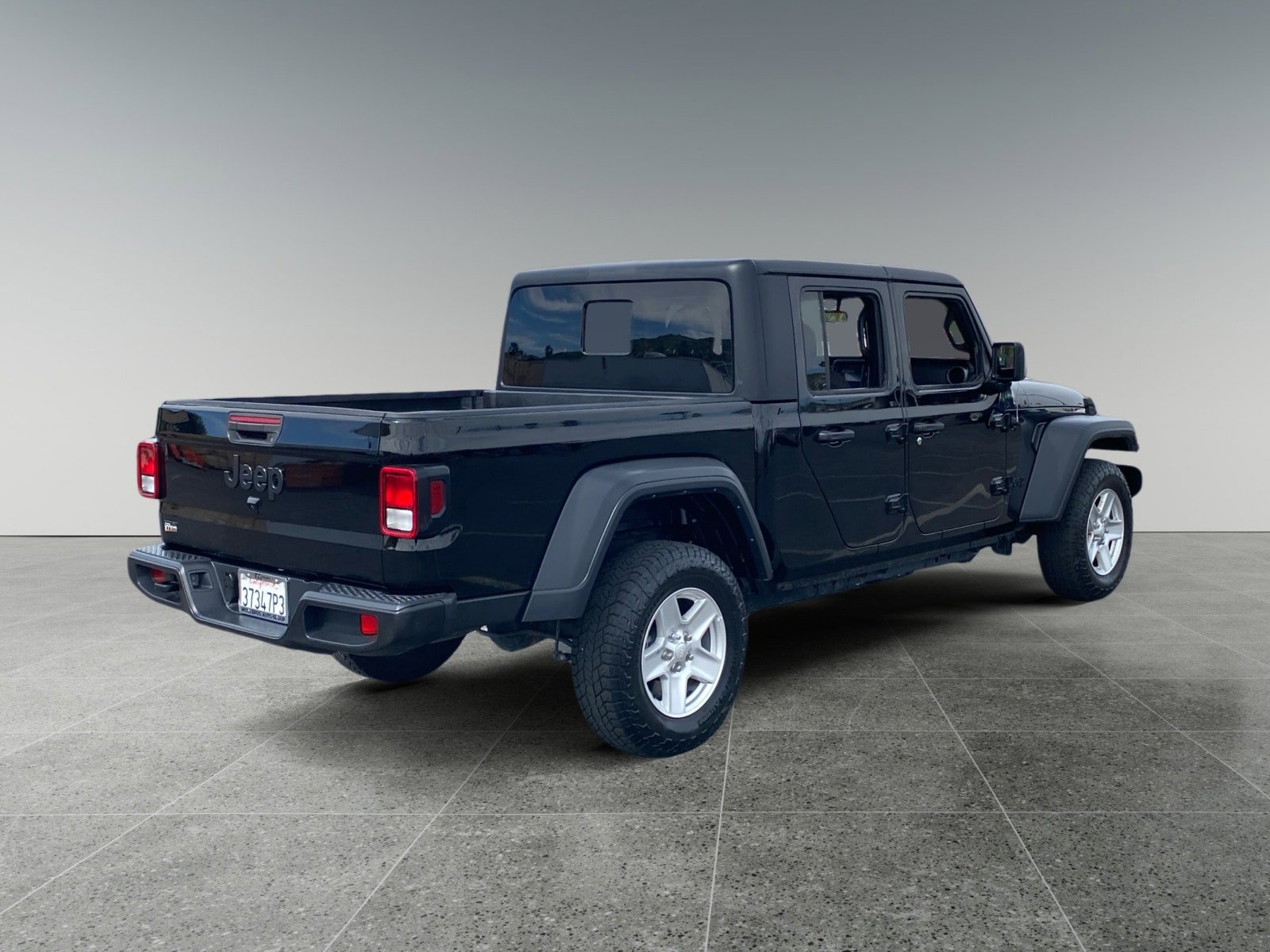 Used 2023 Jeep Gladiator Sport AWD/4WD image 5