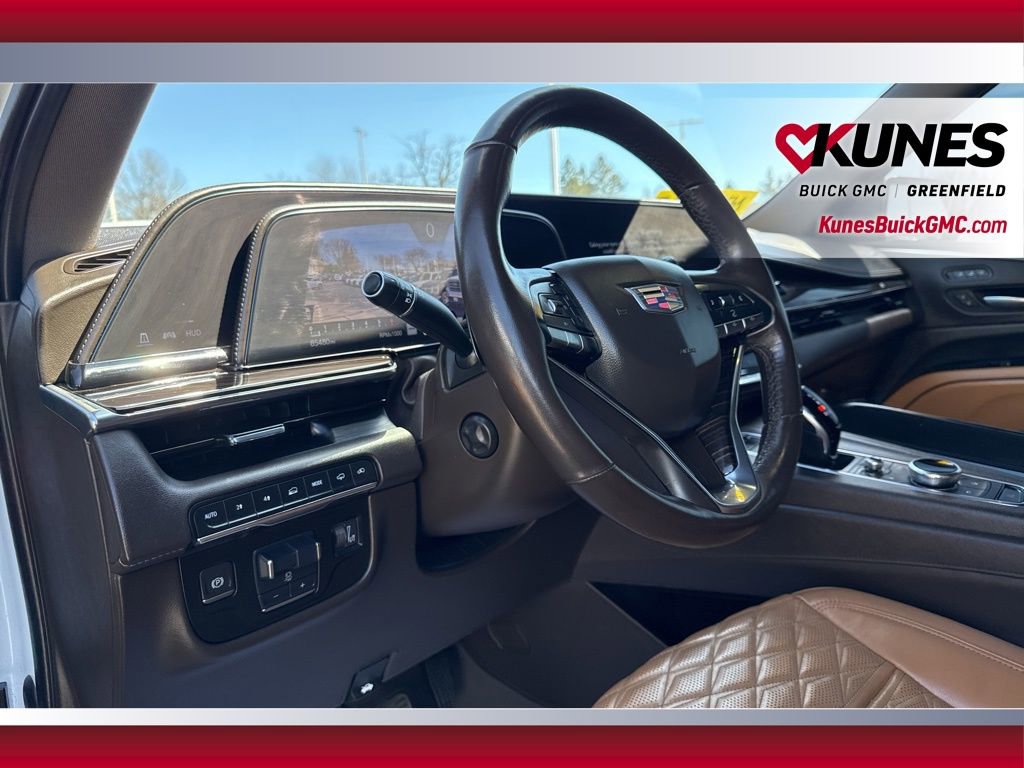 Used 2021 Cadillac Escalade Sport w/ Driver Assist Tech Package image 10