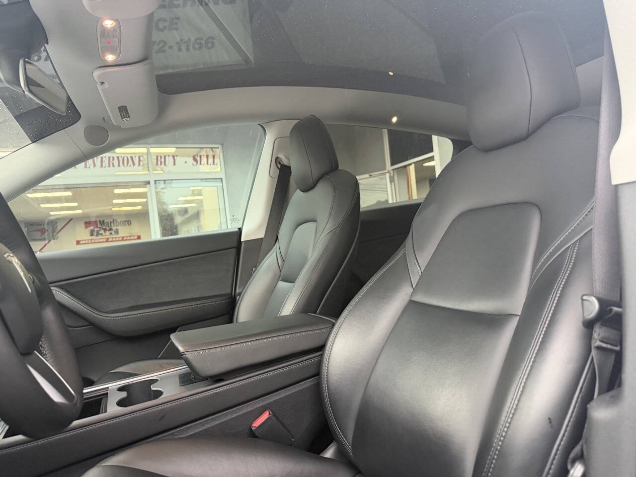 Used 2021 Tesla Model Y Long Range AWD/4WD image 18