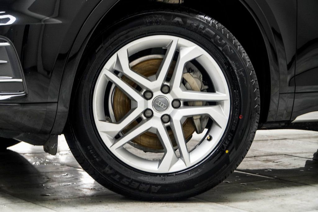 Used 2018 Audi Q5 2.0T Premium Plus w/ Premium Plus Package image 3