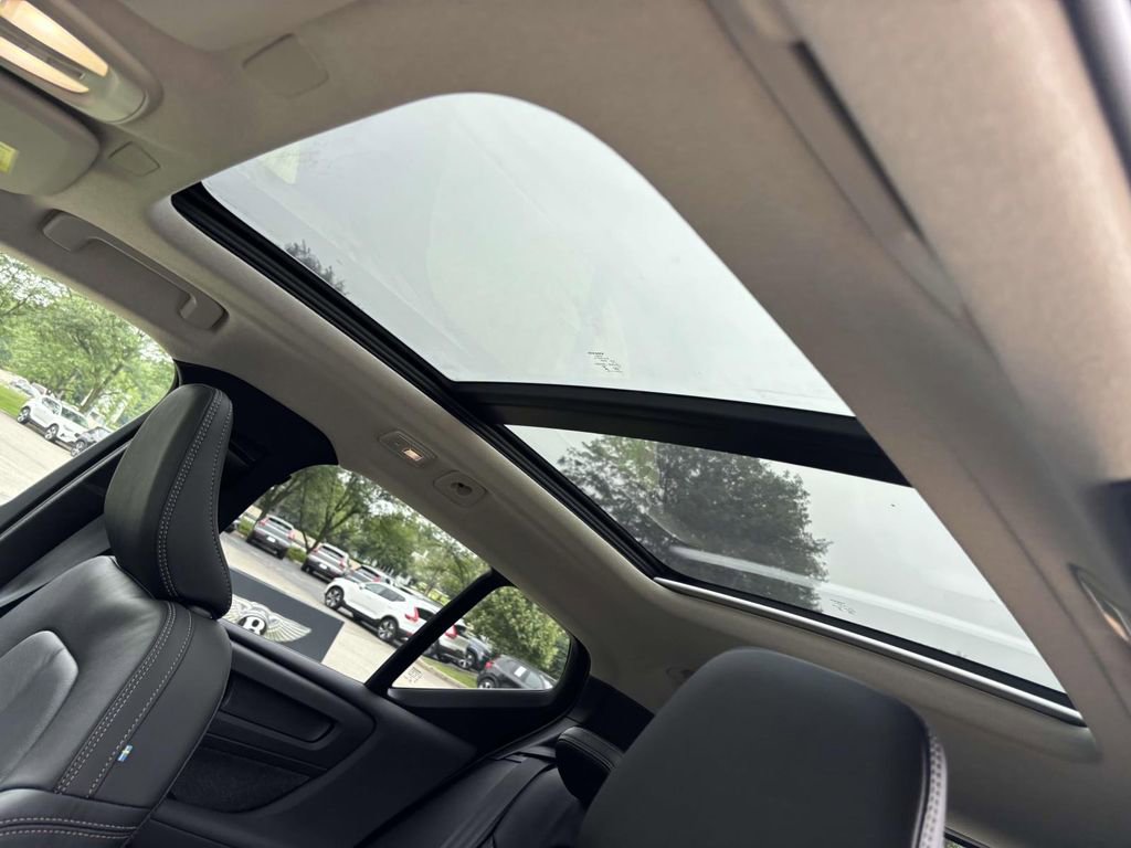 New 2026 Volvo XC40 B5 Plus w/ Protection Package Premier image 25