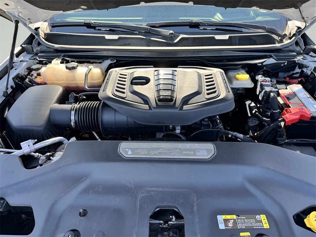 Used 2024 Jeep Wagoneer L Series III w/ Flexible Seating Group image 33