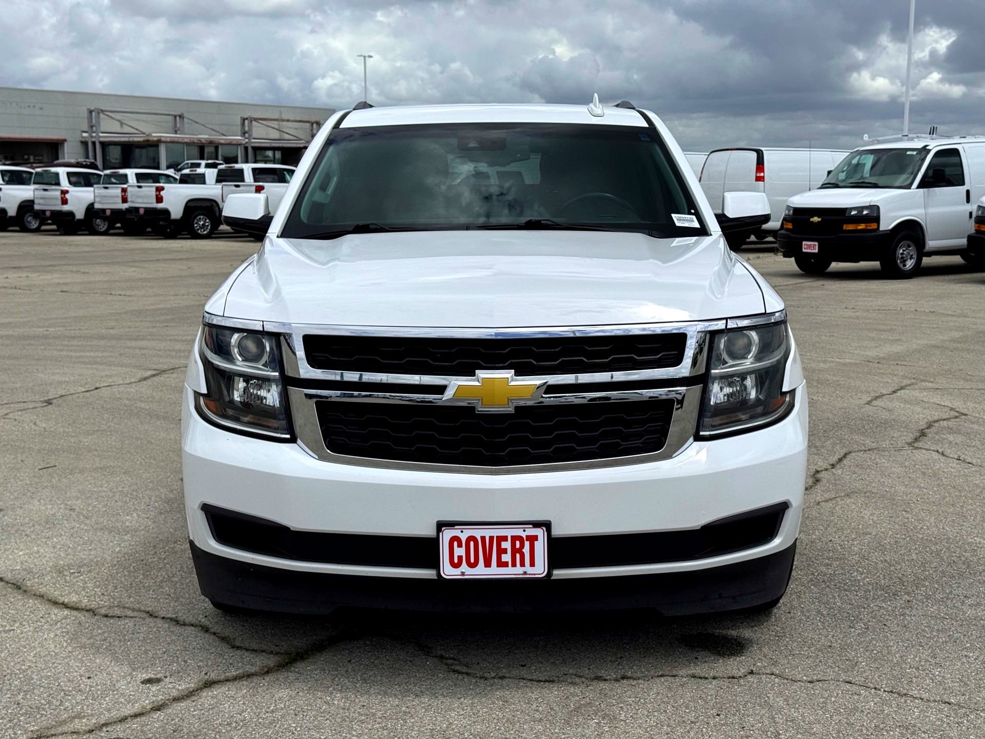 Used 2018 Chevrolet Suburban LT RWD image 3