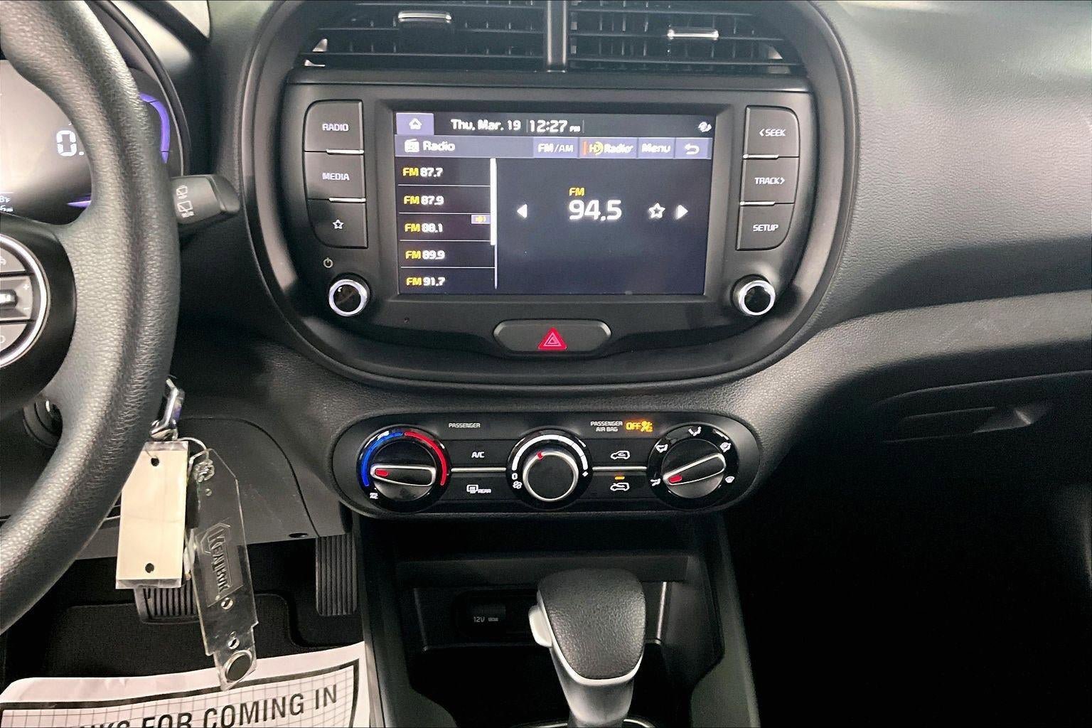 Used 2025 Kia Soul LX FWD image 15