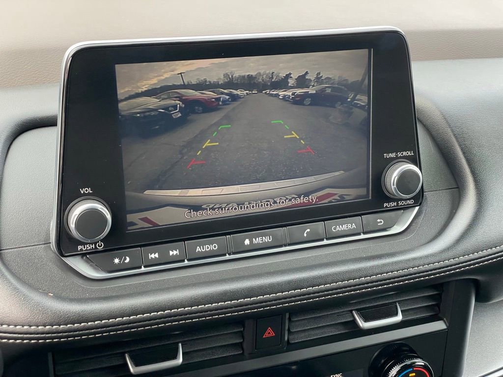 Certified 2023 Nissan Rogue SV image 22