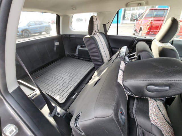 Used 2022 Toyota 4Runner TRD Off-Road image 18