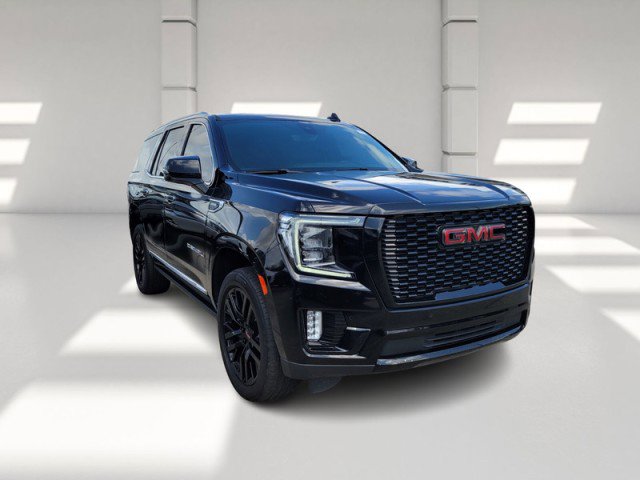 Used 2021 GMC Yukon Denali w/ Denali Ultimate Package image 3